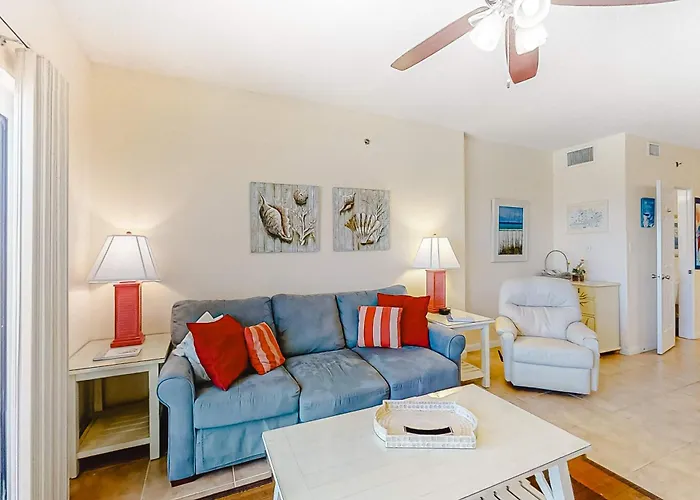 Bright And Convenient Overlooking The Gulf Shared Pool Free Wifi *