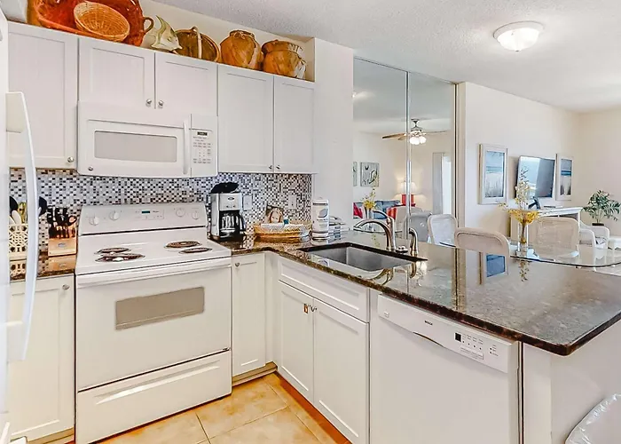 Bright And Convenient Overlooking The Gulf Shared Pool Free Wifi * Gulf Shores