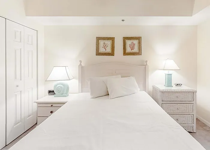 Holiday home Bright And Convenient Overlooking The Gulf Shared Pool Free Wifi *