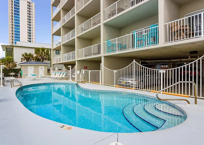 Bright And Convenient Overlooking The Gulf Shared Pool Free Wifi Holiday home