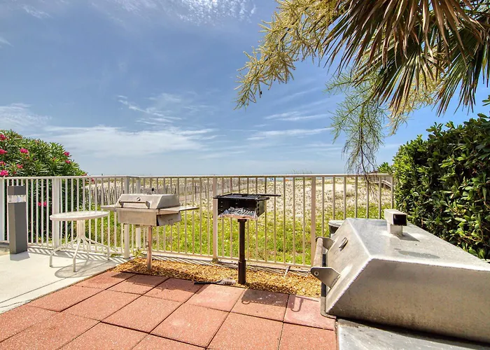 Holiday home Bright And Convenient Overlooking The Gulf Shared Pool Free Wifi