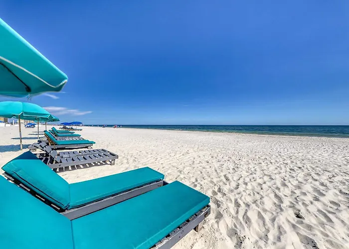 Bright And Convenient Overlooking The Gulf Shared Pool Free Wifi Holiday home *